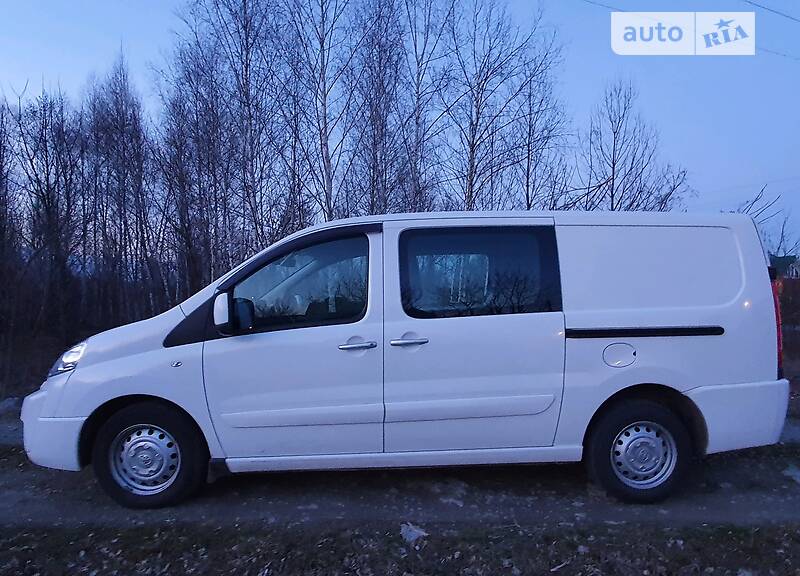 2015 toyota proace