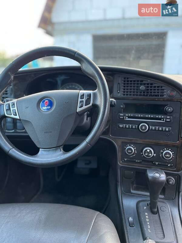 2005 saab 9-5