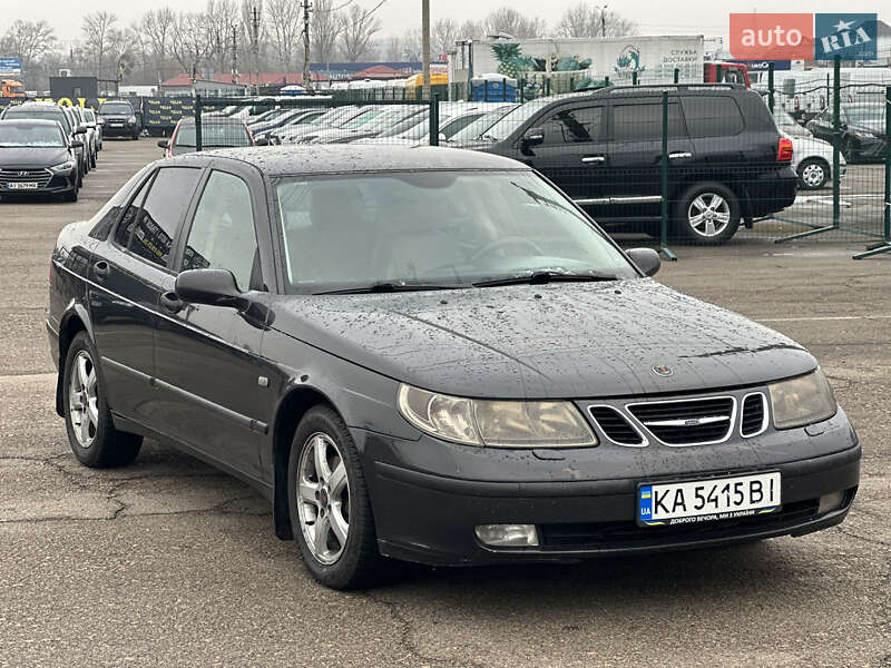 2004 saab 9-5