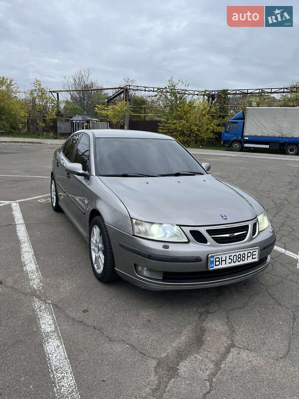 2005 saab 9-3