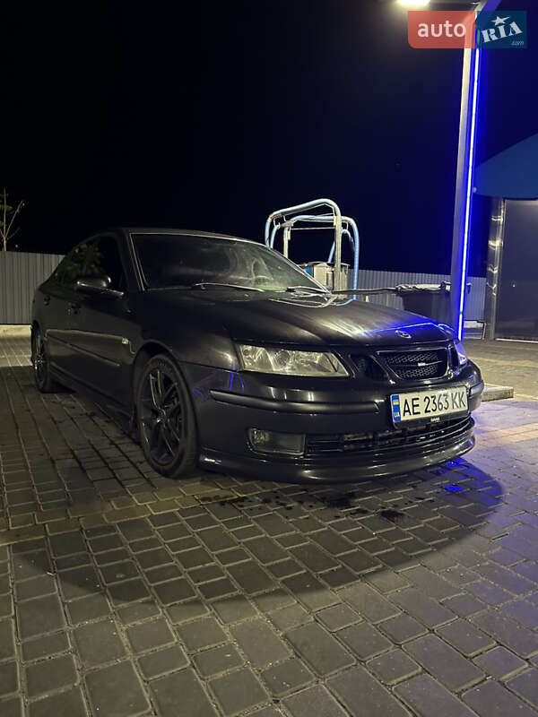 2004 saab 9-3