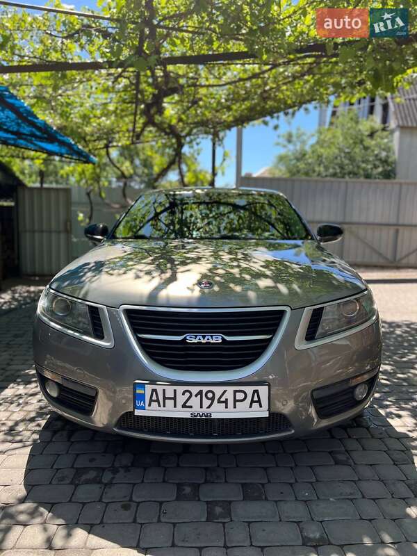 2011 saab 9-5