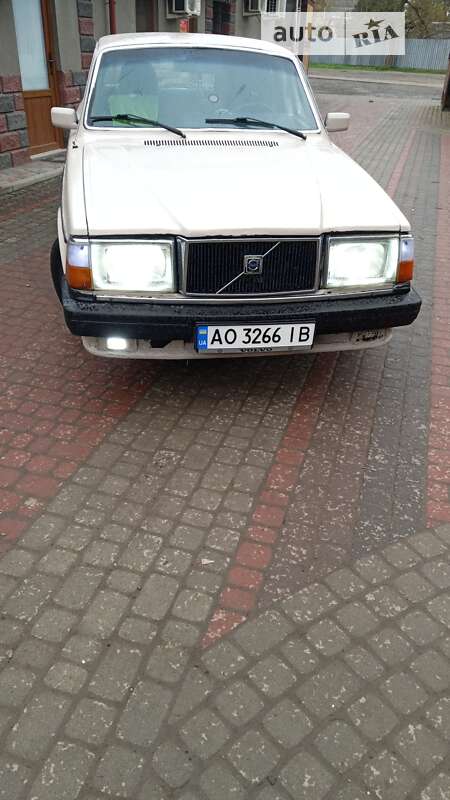 1984 volvo 240