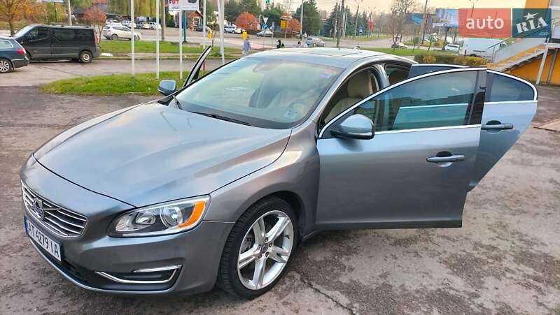 2015 volvo s60