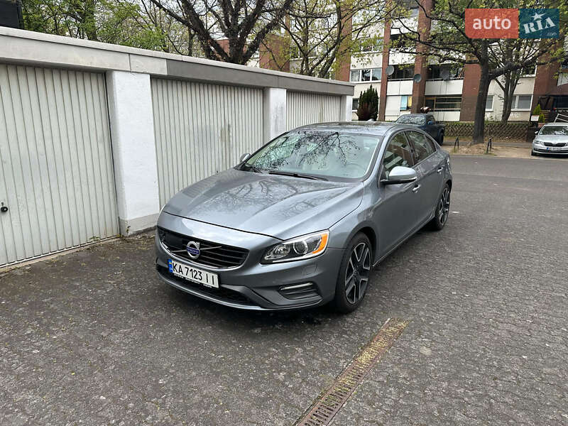 2017 volvo s60
