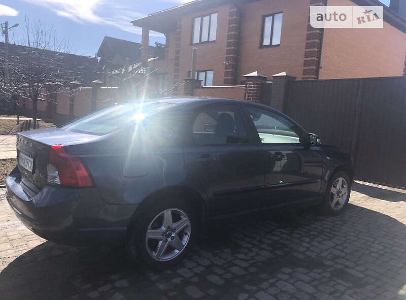 2009 volvo s40