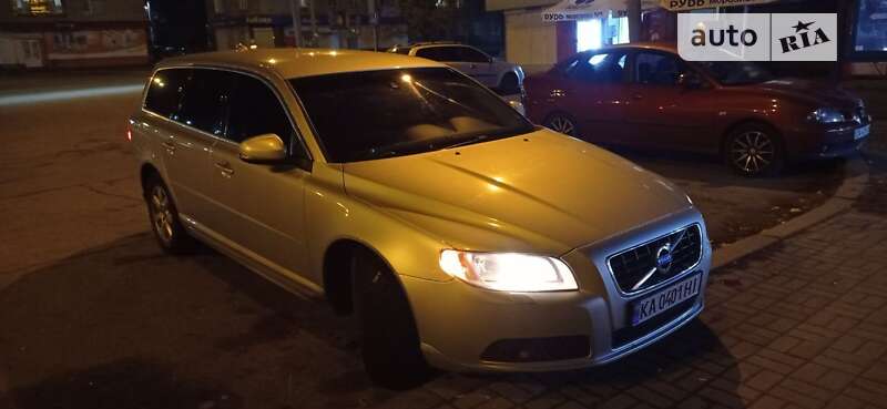 2013 volvo v70