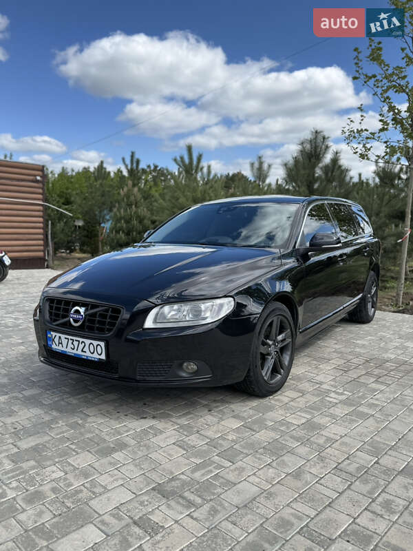 2013 volvo v70