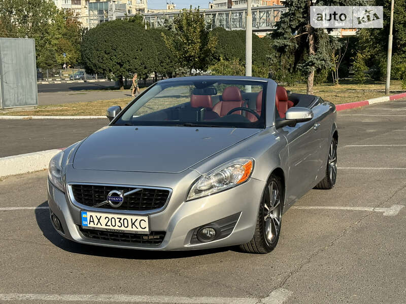 2011 volvo c70