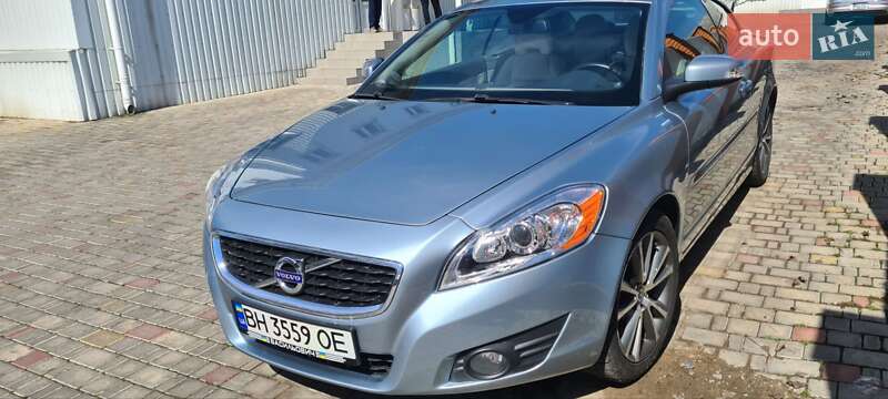 2011 volvo c70
