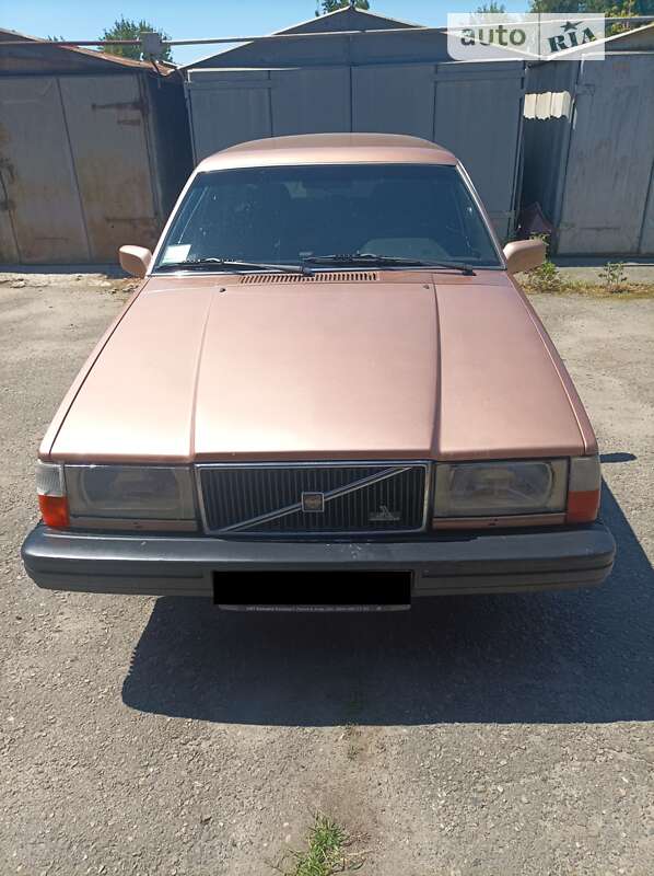 1986 volvo 740 estate 2-3