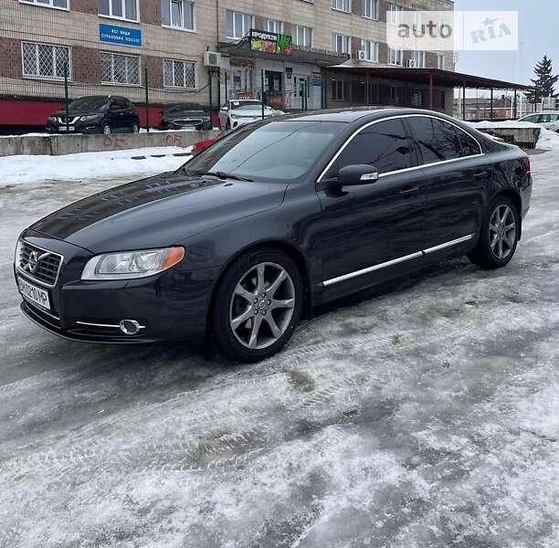 2011 volvo s80