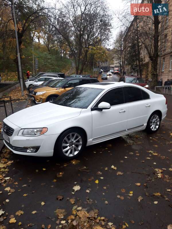 2014 volvo s80