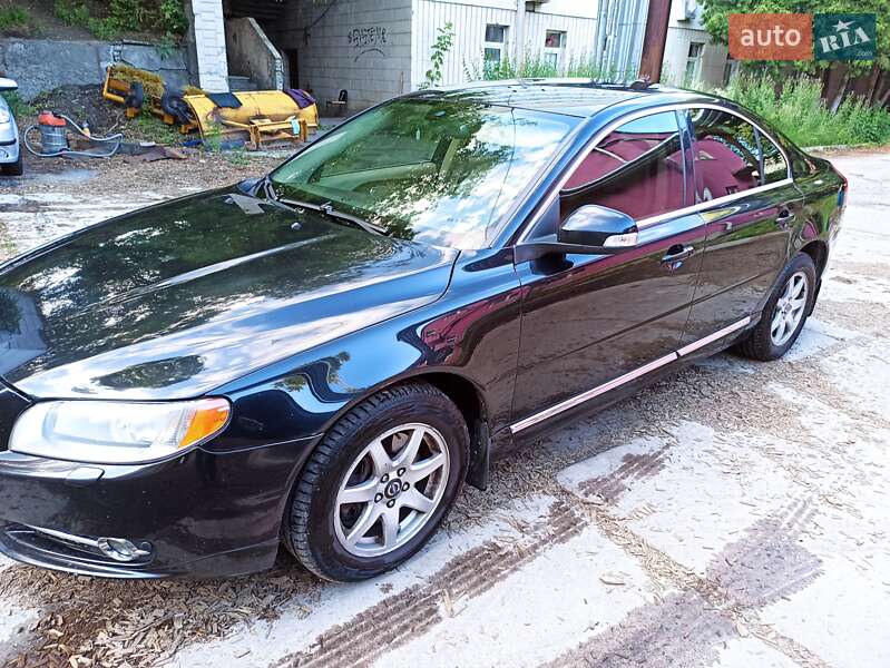 2010 volvo s80