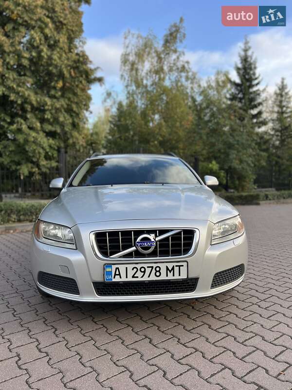 2010 volvo v70