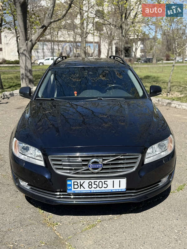 2015 volvo v70