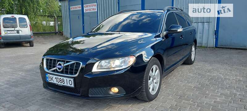 2011 volvo v70