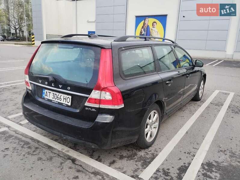 2014 volvo v70