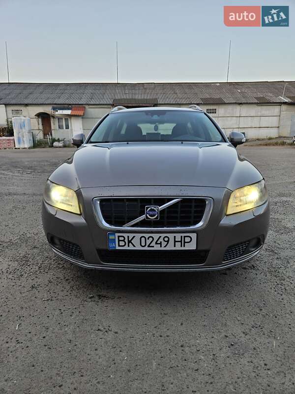 2008 volvo v70