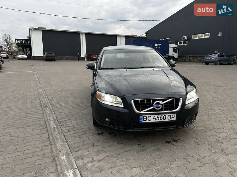 2010 volvo v70