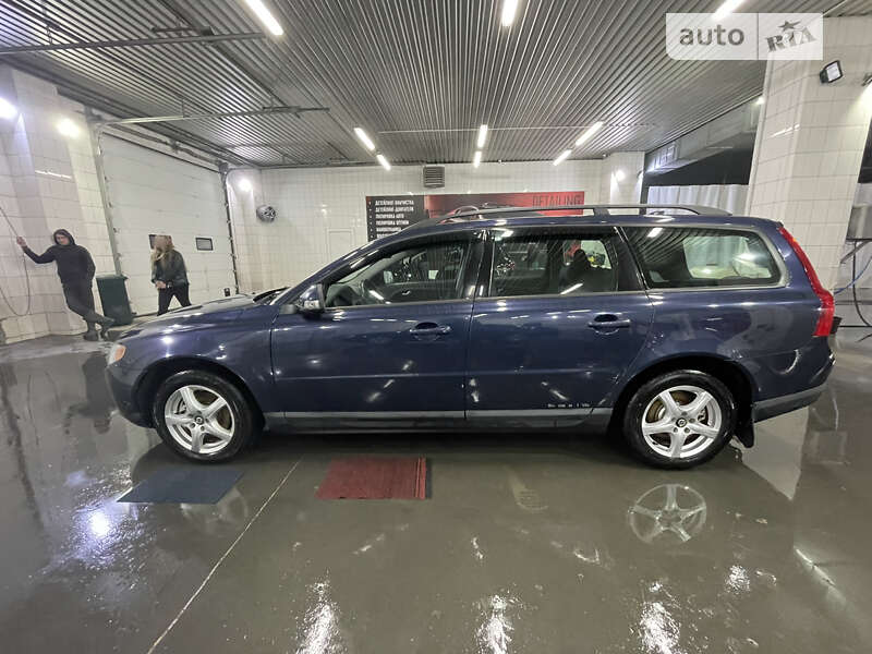 2010 volvo v70