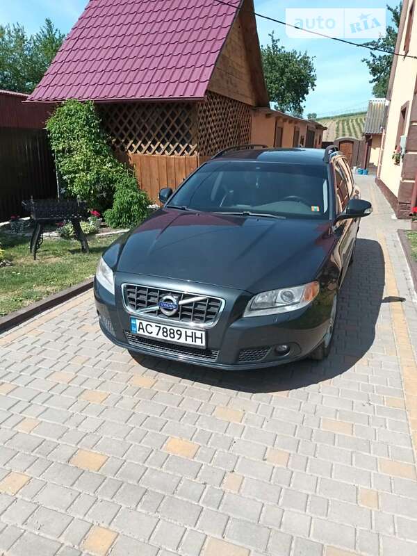 2010 volvo v70