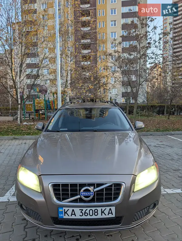 2010 volvo v70