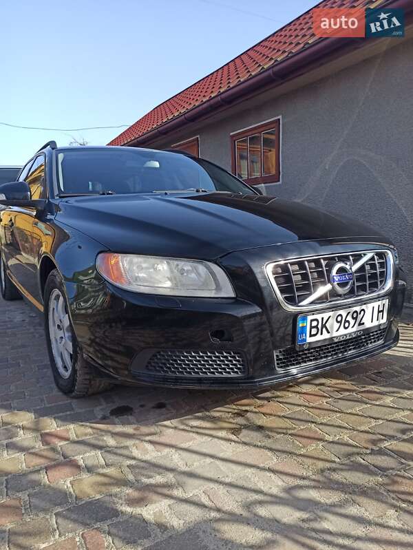 2010 volvo v70