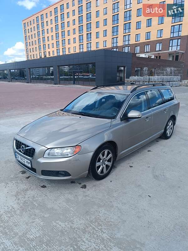 2010 volvo v70