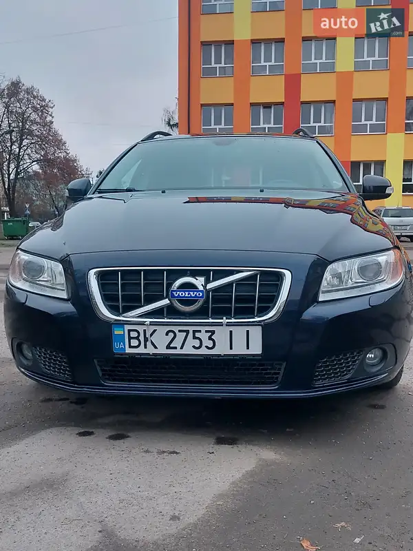 2010 volvo v70