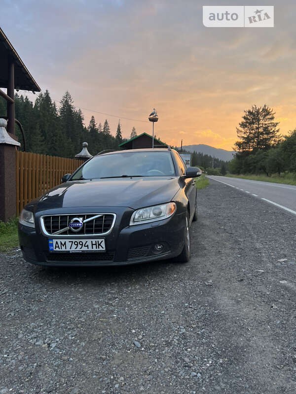 2010 volvo v70