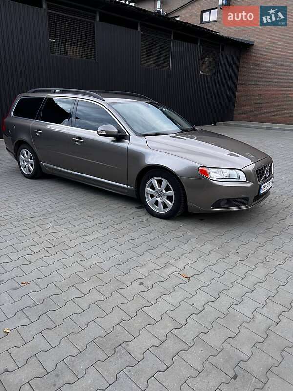 2010 volvo v70