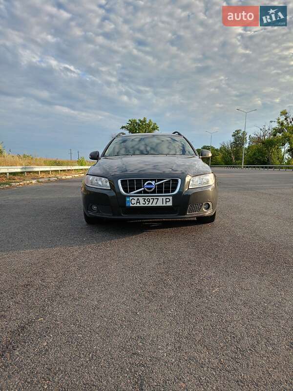 2011 volvo v70