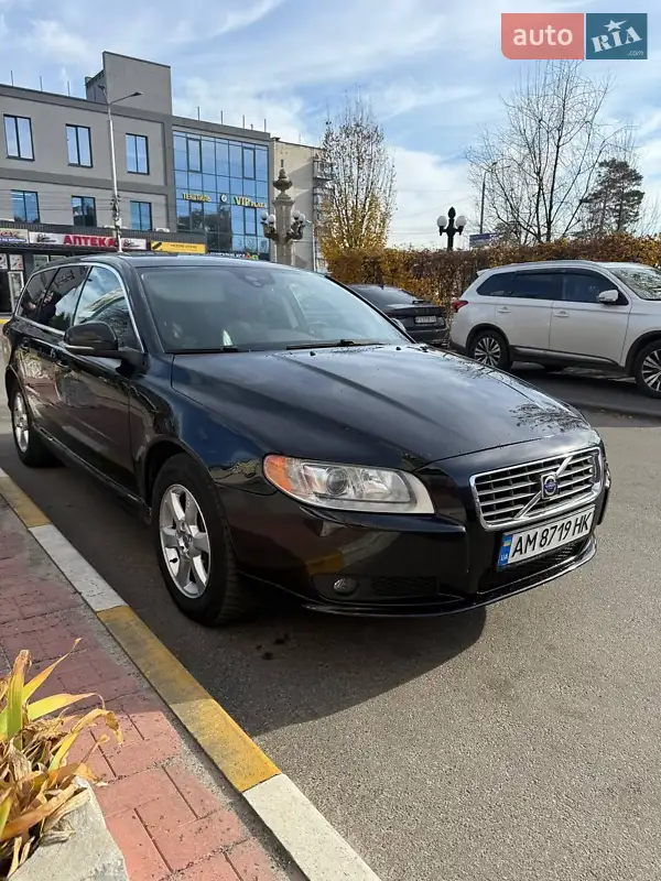 2011 volvo v70