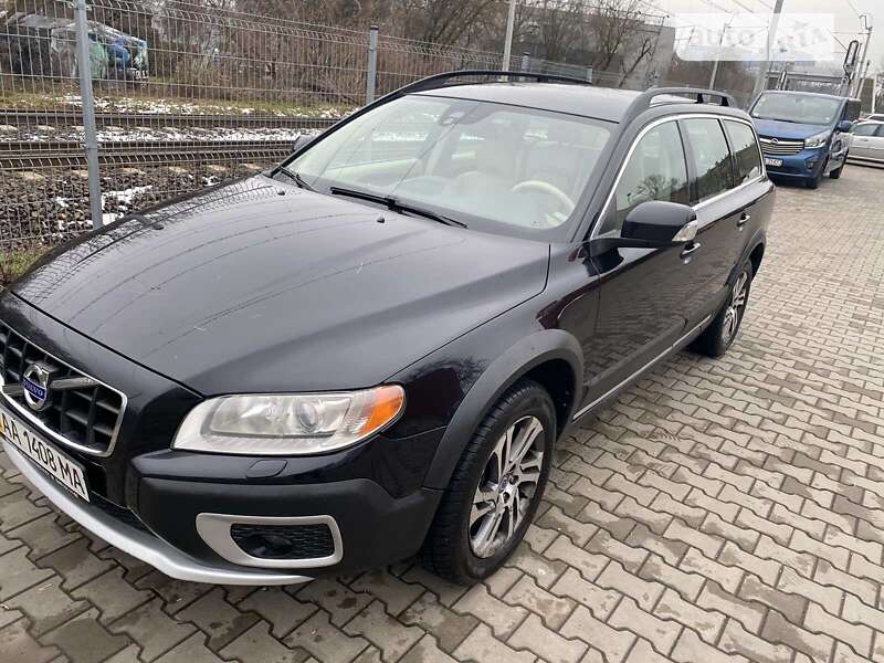 2011 volvo xc70