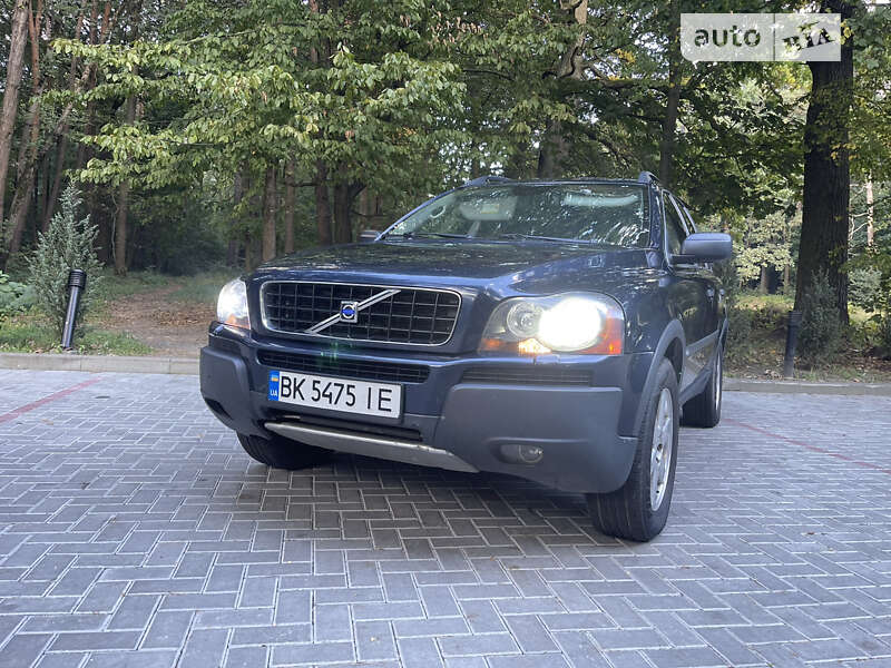 2003 volvo xc90