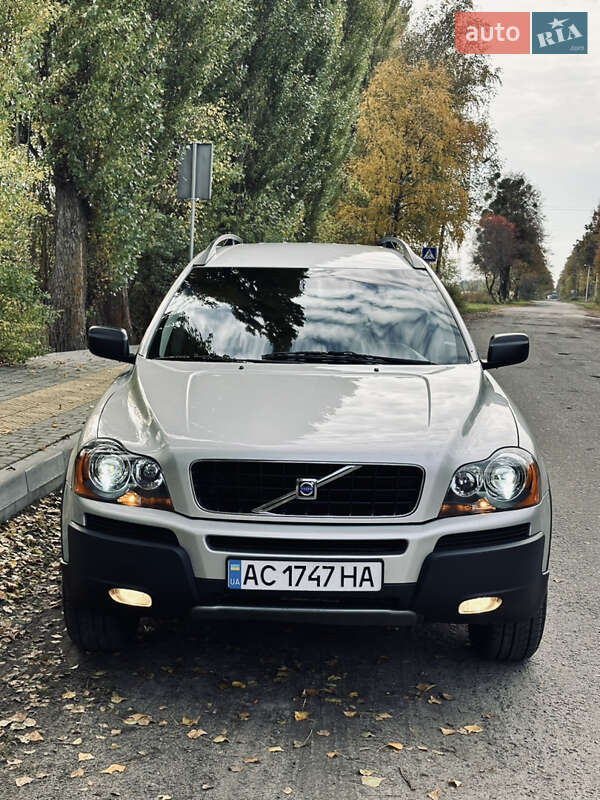 2004 volvo xc90