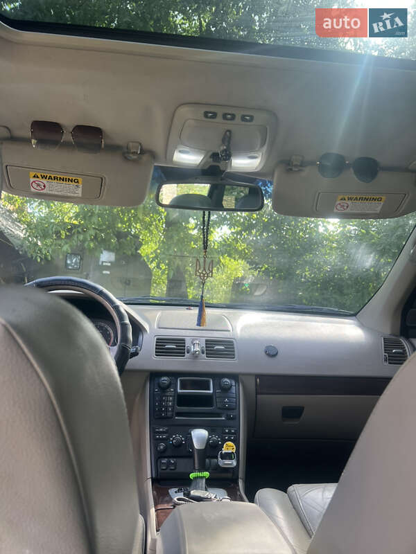2003 volvo xc90