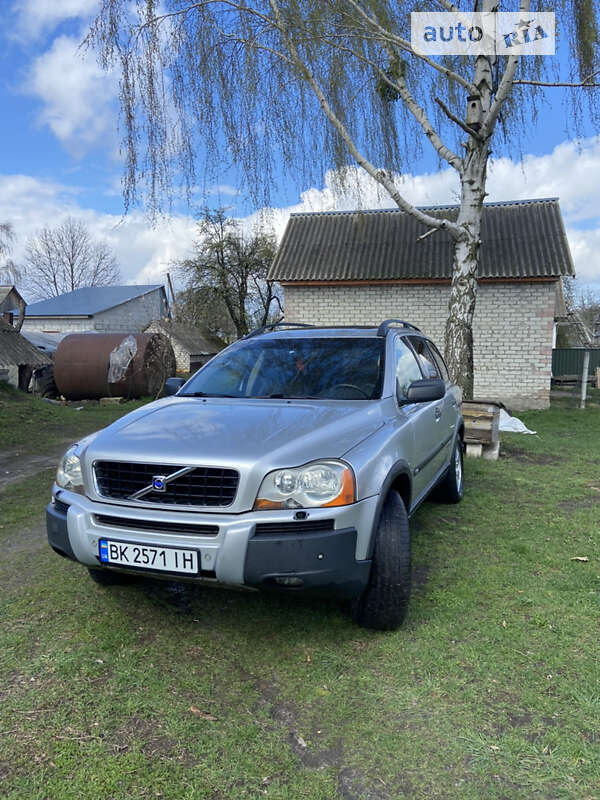 2004 volvo xc90