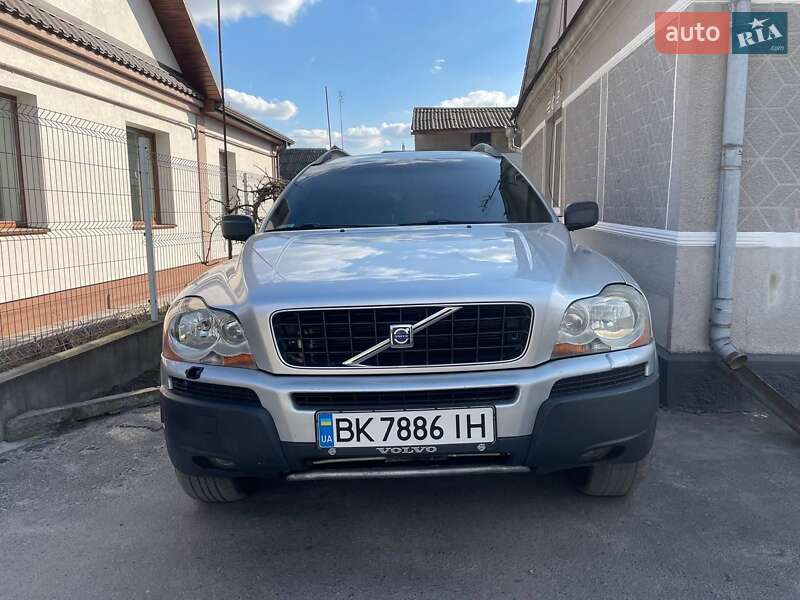 2004 volvo xc90