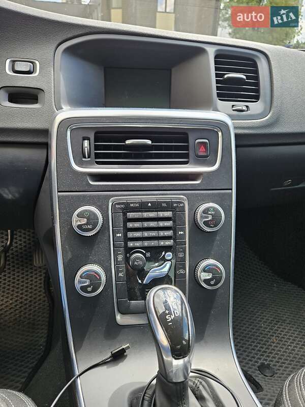 2015 volvo s60