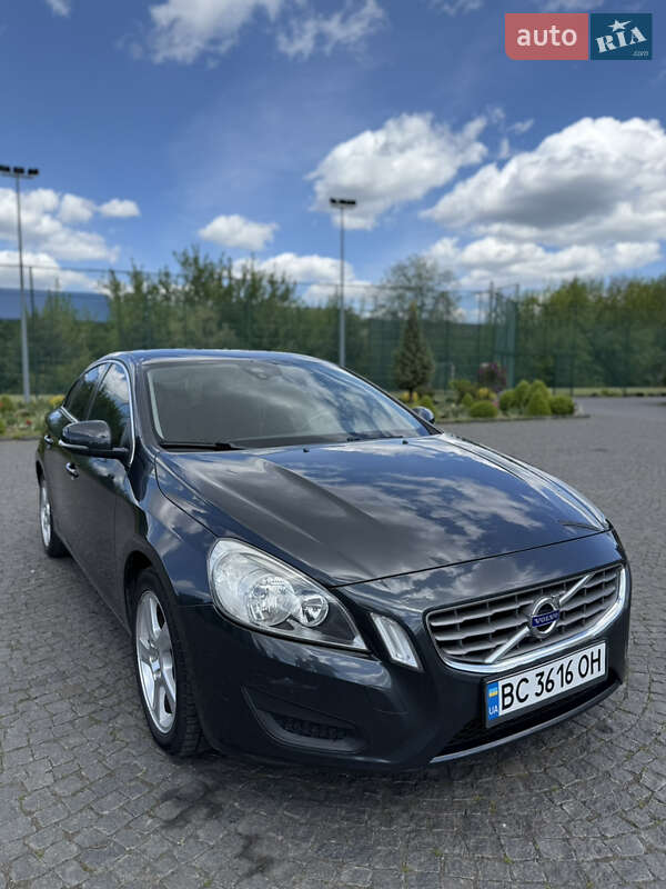 2010 volvo s60