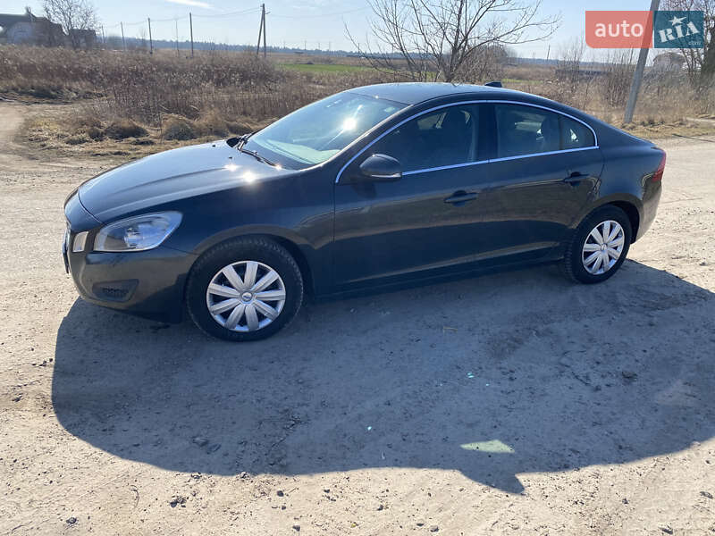 2010 volvo s60