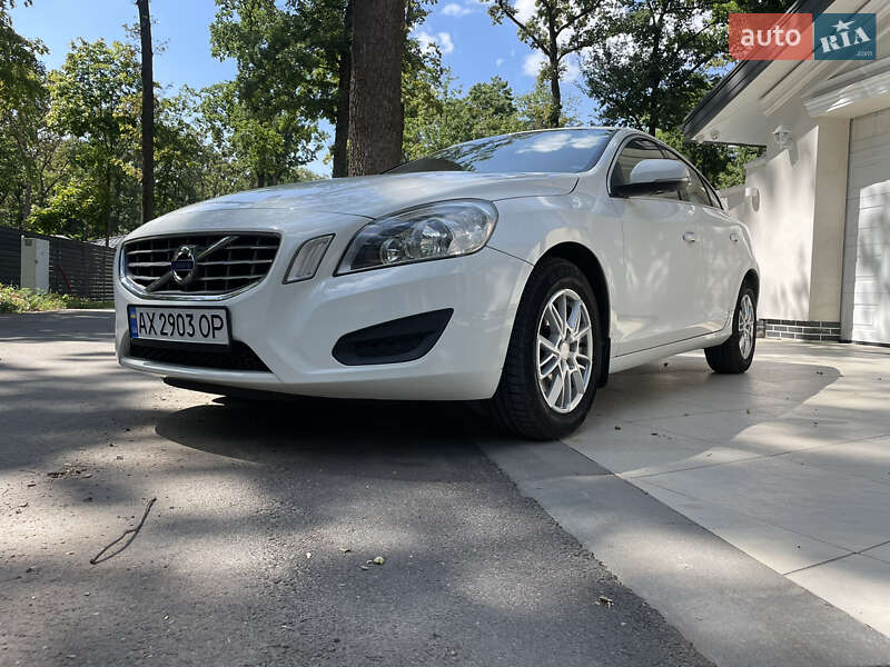 2011 volvo s60
