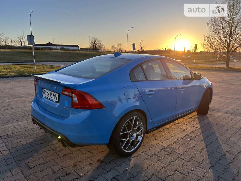 2017 volvo s60