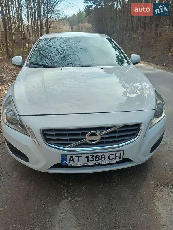 2013 volvo v60