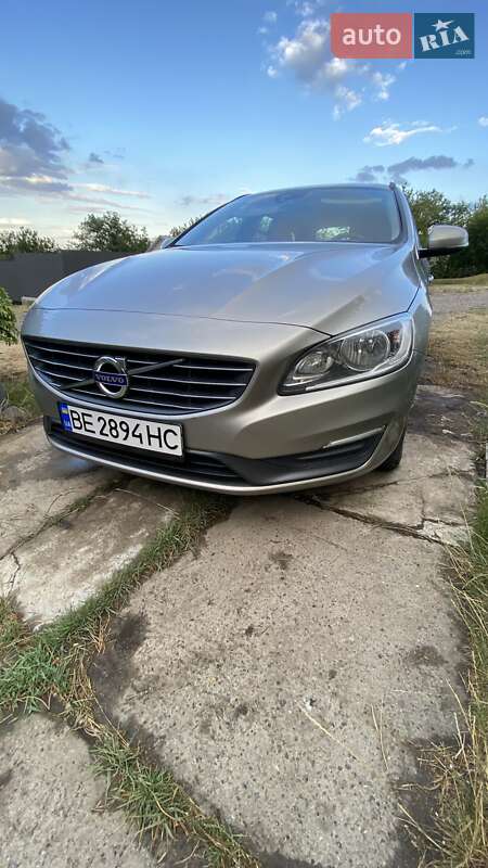 2014 volvo v60