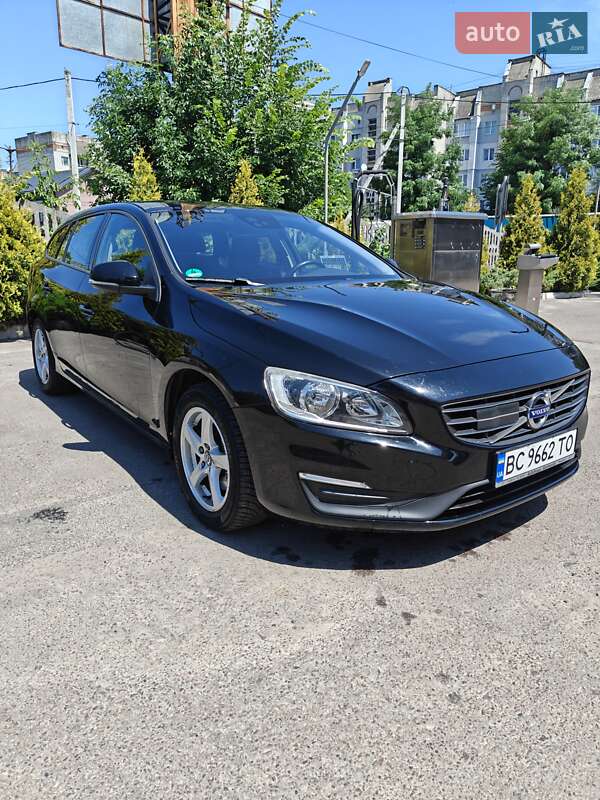 2015 volvo v60