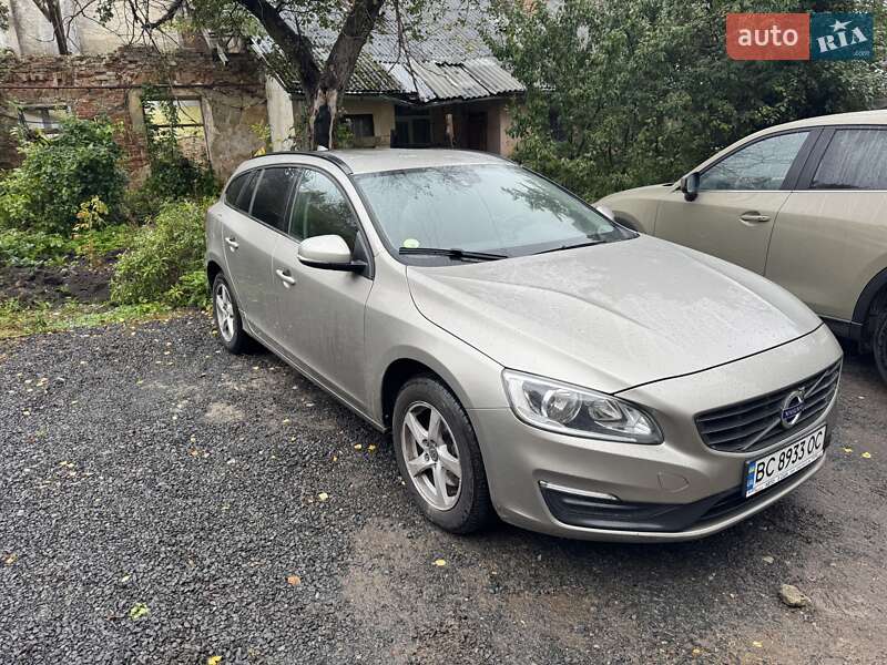 2015 volvo v60