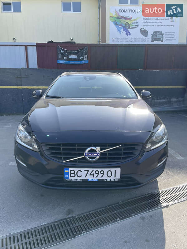 2015 volvo v60